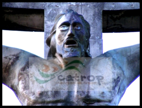 Cristo, no alto da Serra do Periperi em Vitória da Conquista, obra do artista Mário Cravo